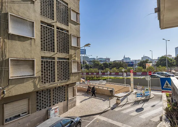 New By The Metro - 1e Apartament Lizbona