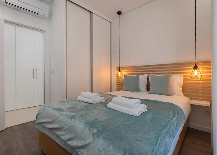Apartament New By The Metro - 1e