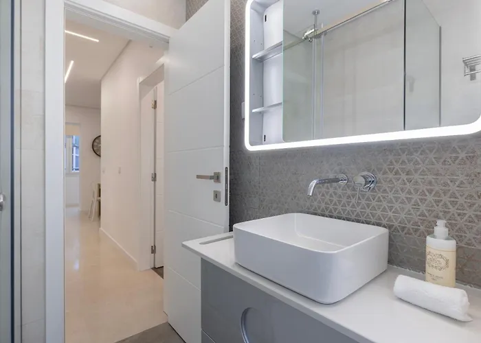 New By The Metro - 1e Apartamento